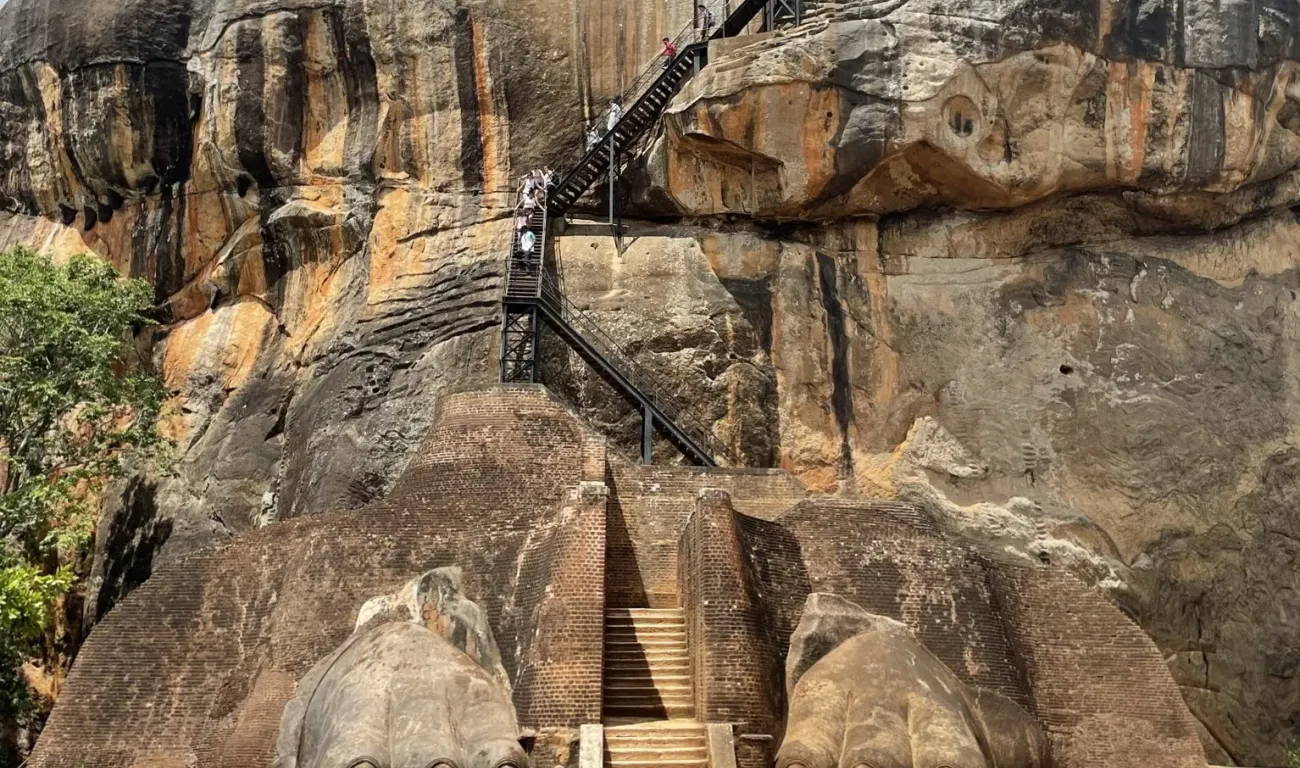 Sigiriya Lion Rock Sigiriya Lion Rock