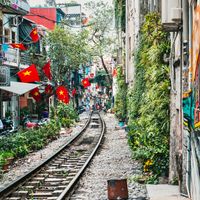 Hanoi trainstreet