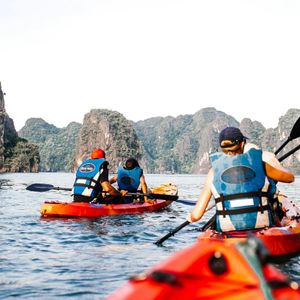 Halong Bay naar Hanoi