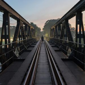 Meklong markt, treinrit en naar Kanchanaburi