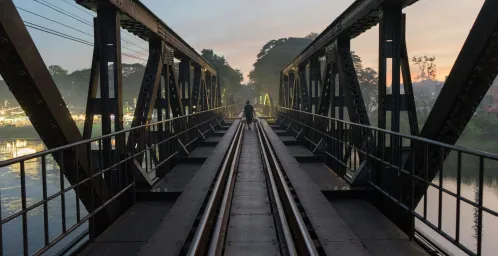 Meklong markt, treinrit en Kanchanaburi