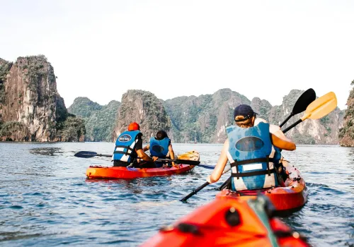 Halong Bay naar Hanoi